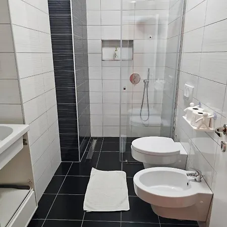 My Szálloda Tirana